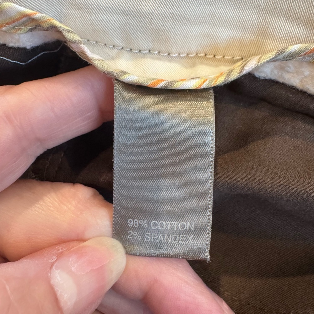 Avenue Brown Women's Capris, Size 16 - Picture 9 of 11